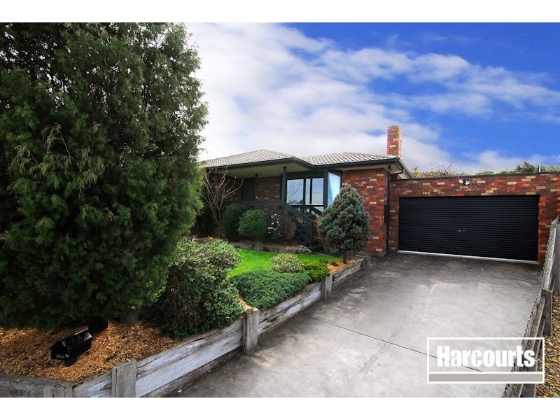 25 Garnet Close, Narre Warren VIC 3805