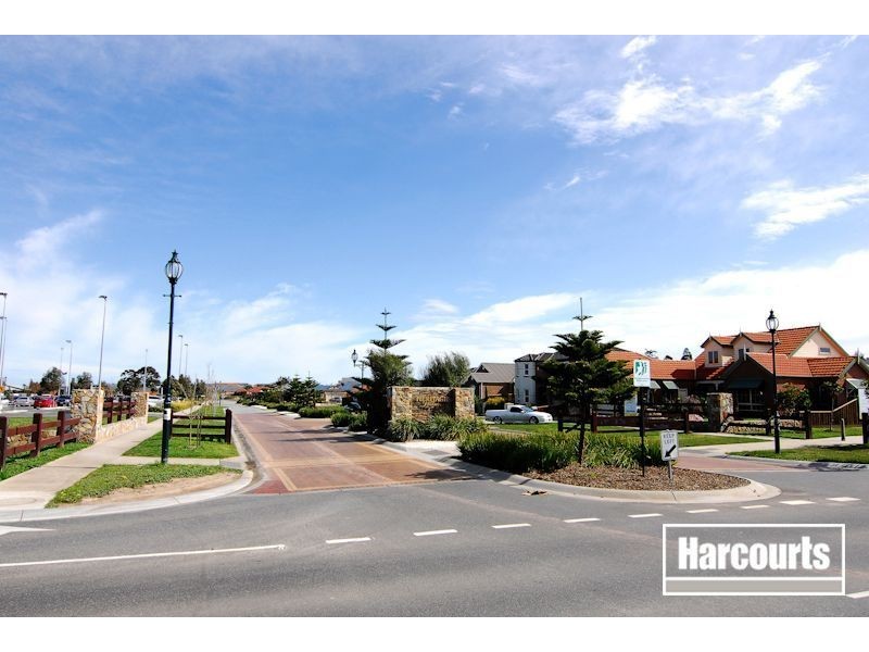 Lot 1015 Arthur Phillip Drive, Pakenham VIC 3810