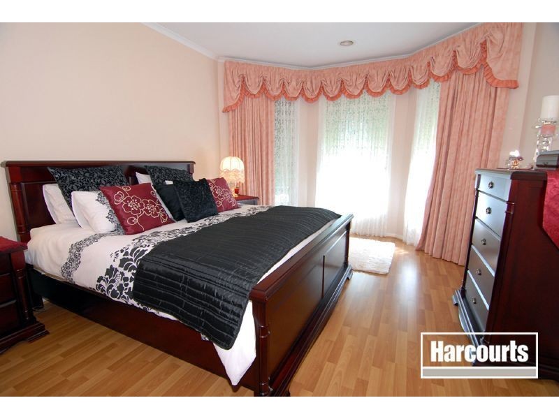 38 Cromford Crescent, Narre Warren South VIC 3805