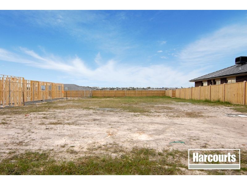 7 Rennison Drive, Cranbourne South VIC 3977