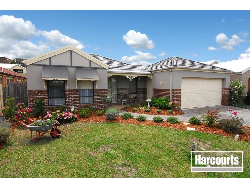 16 Hammerwood Green, Beaconsfield VIC 3807