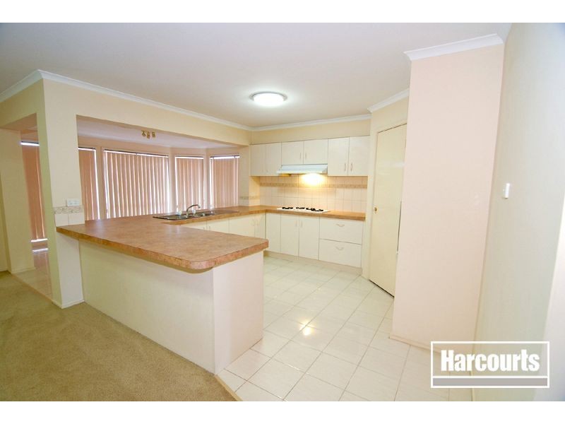 7 Demint Walk, Narre Warren South VIC 3805