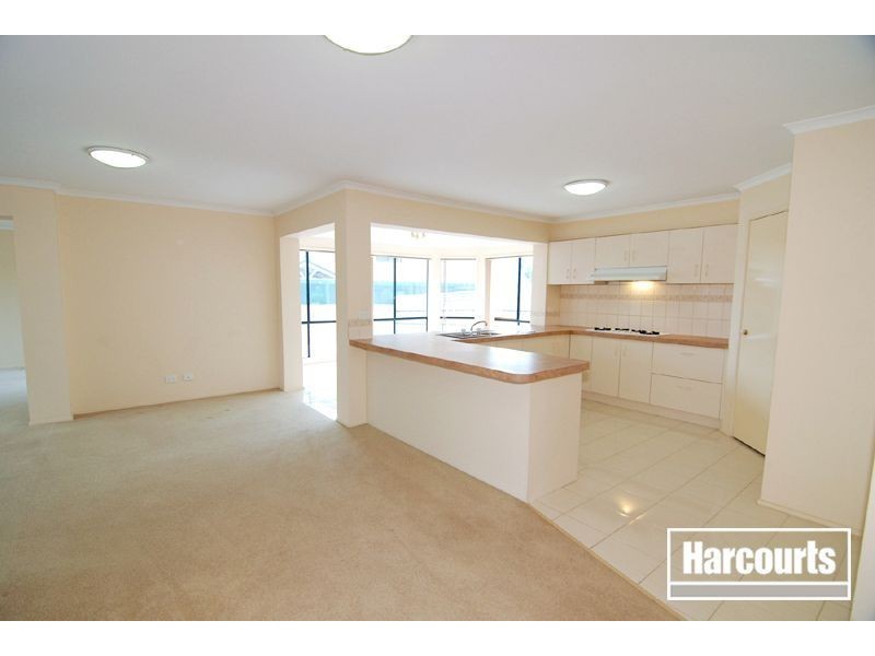 7 Demint Walk, Narre Warren South VIC 3805