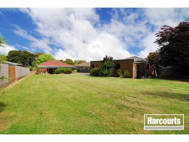 35 Fernwood Road, Narre Warren VIC 3805