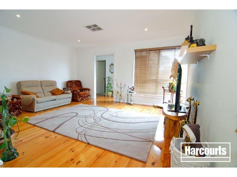 35 Fernwood Road, Narre Warren VIC 3805