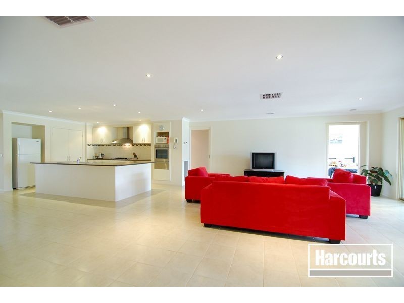 3 Holly Green Court, Narre Warren North VIC 3804