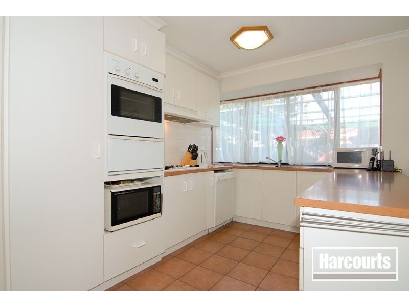 60 Murdoch Avenue, Narre Warren VIC 3805