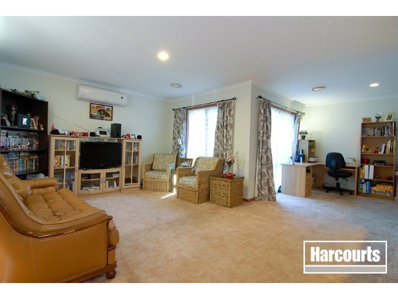 60 Murdoch Avenue, Narre Warren VIC 3805