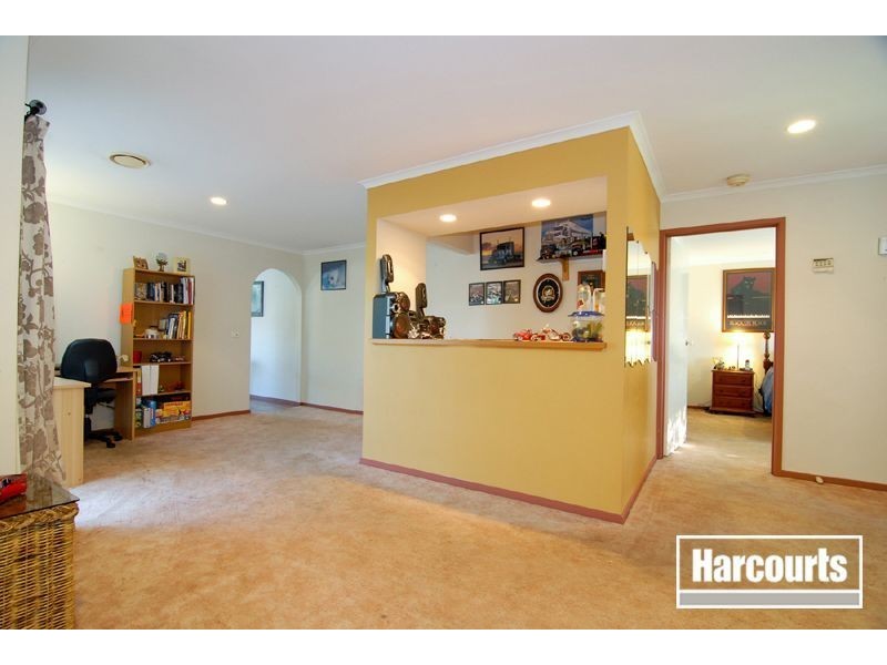 60 Murdoch Avenue, Narre Warren VIC 3805