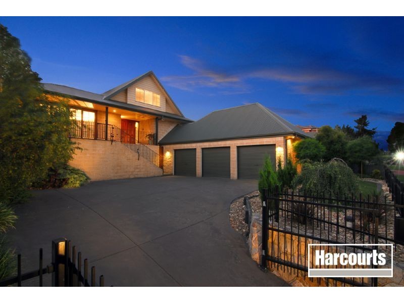 13 Portsea Place, Narre Warren VIC 3805