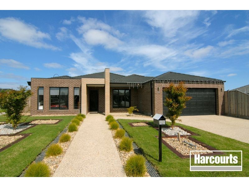 23 Lancashire Drive, Cranbourne North VIC 3977