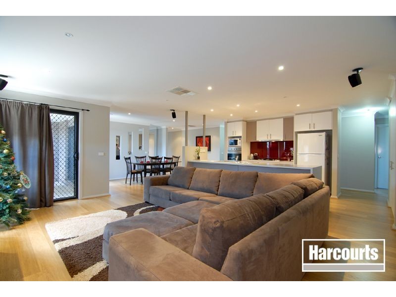 23 Lancashire Drive, Cranbourne North VIC 3977