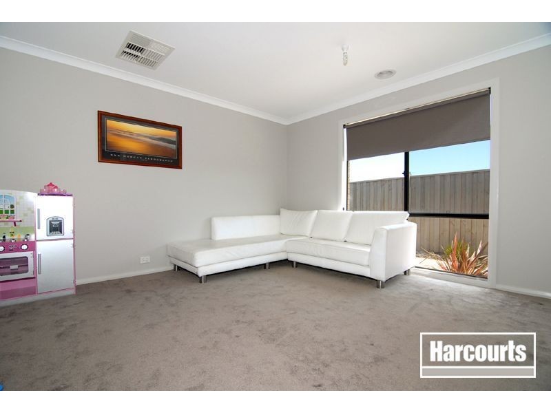 23 Lancashire Drive, Cranbourne North VIC 3977