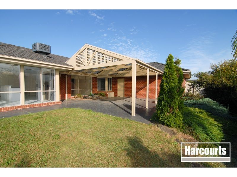 6 William Leonard Court, Narre Warren South VIC 3805