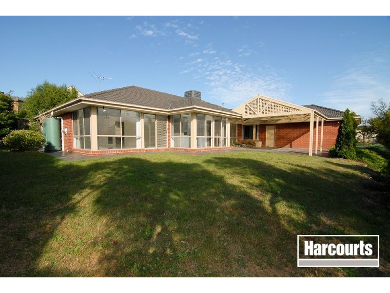 6 William Leonard Court, Narre Warren South VIC 3805