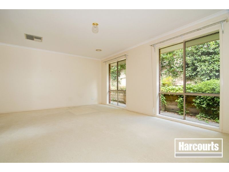 6 William Leonard Court, Narre Warren South VIC 3805