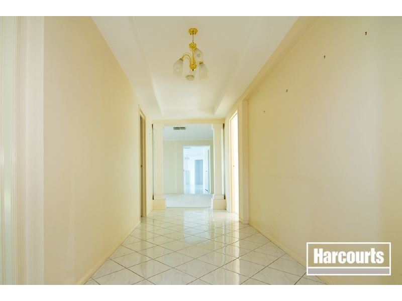 6 William Leonard Court, Narre Warren South VIC 3805