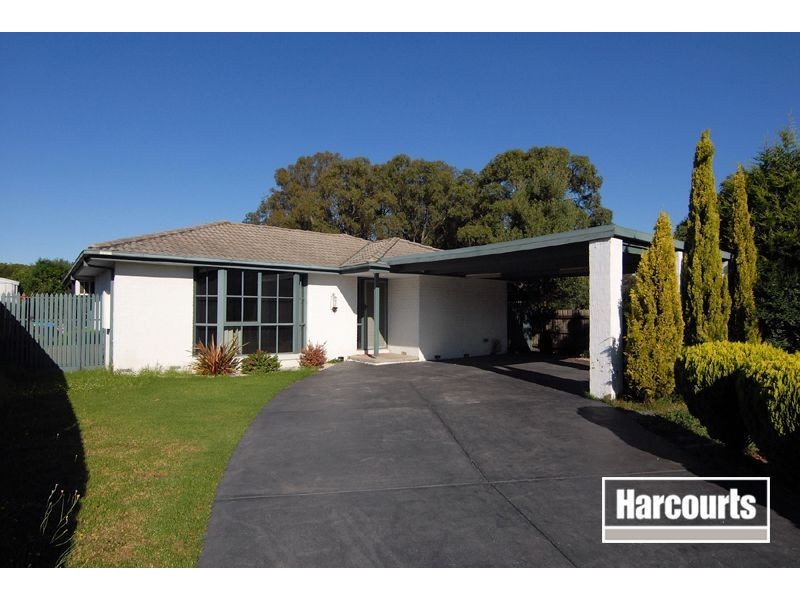 16 Branton Drive, Hampton Park VIC 3976