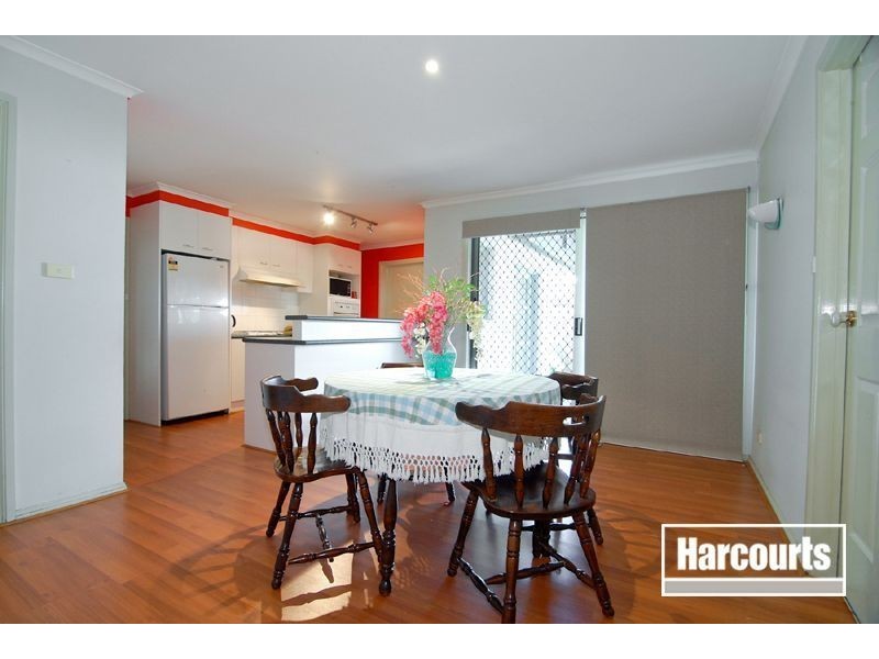 16 Branton Drive, Hampton Park VIC 3976