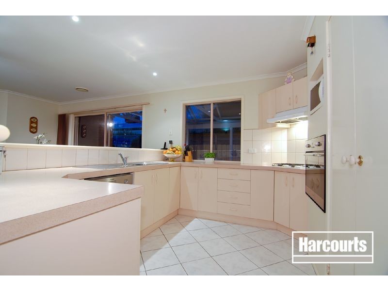 17 Dookie Court, Narre Warren VIC 3805