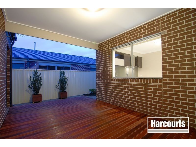 34 Salvia Avenue, Pakenham VIC 3810