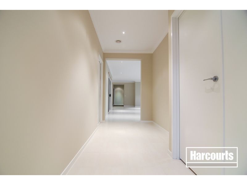 34 Salvia Avenue, Pakenham VIC 3810