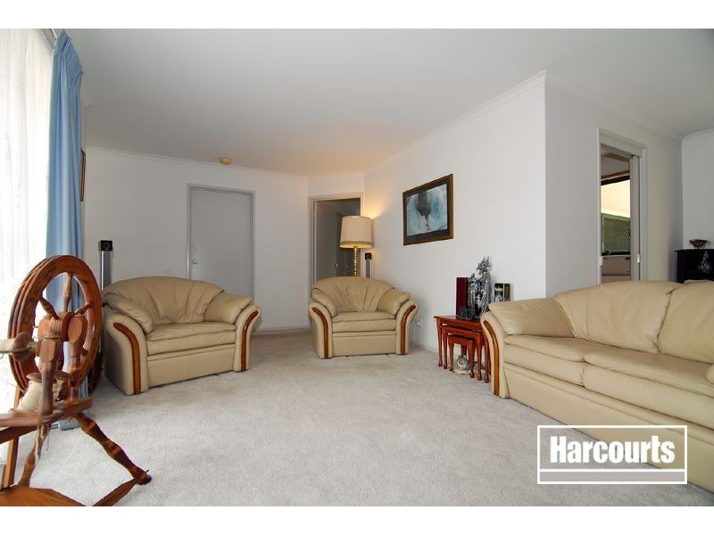 9 Godwin Avenue, Narre Warren VIC 3805