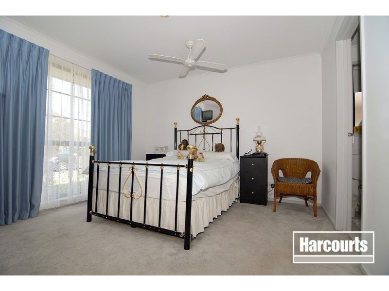 9 Godwin Avenue, Narre Warren VIC 3805