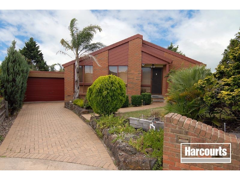 8 Diosma Court, Narre Warren VIC 3805
