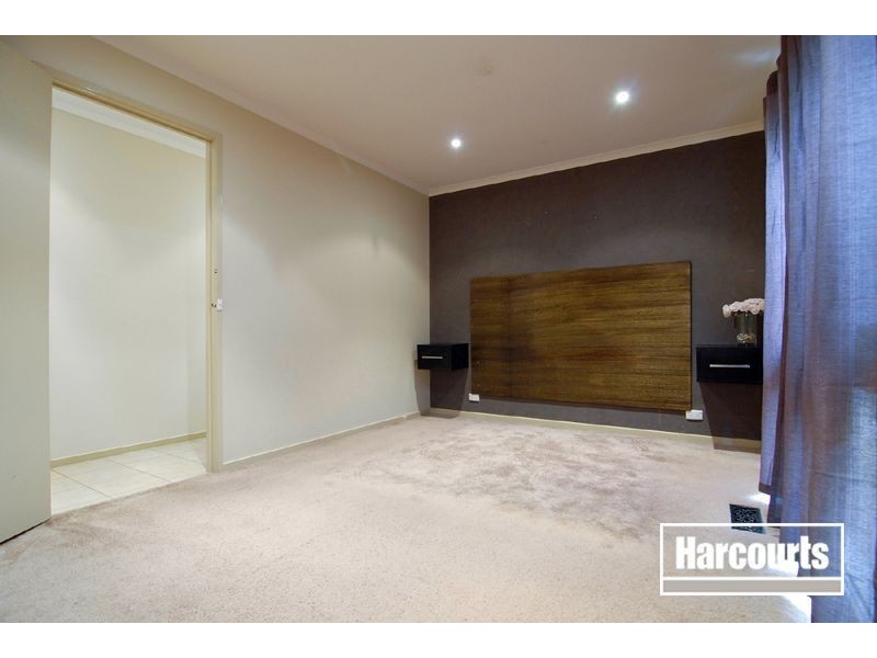 8 Diosma Court, Narre Warren VIC 3805