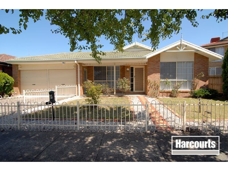 138 Hinrichsen Drive, Hallam VIC 3803