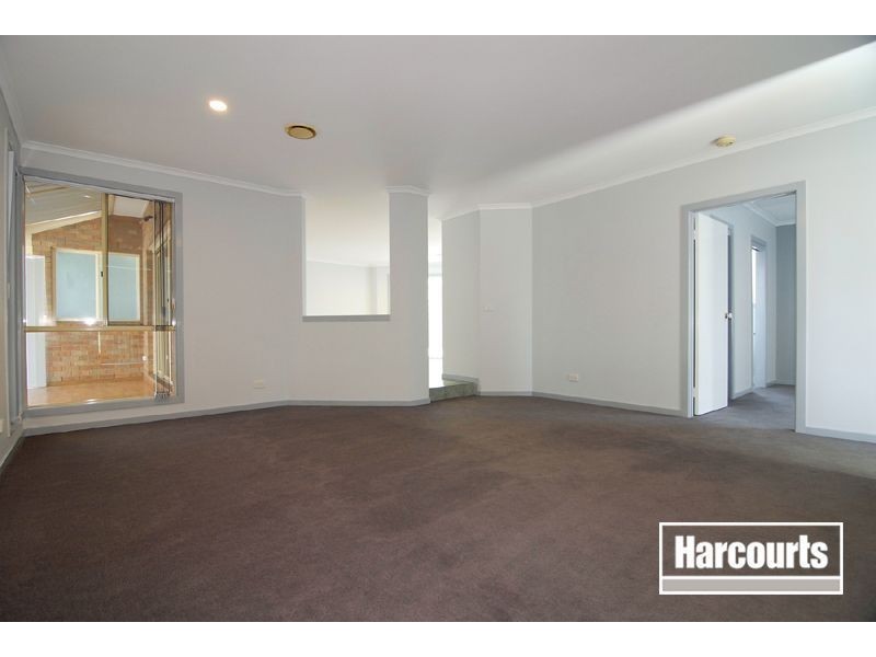 138 Hinrichsen Drive, Hallam VIC 3803