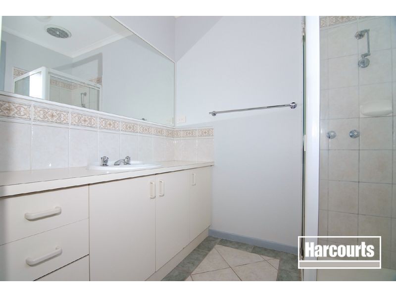 138 Hinrichsen Drive, Hallam VIC 3803