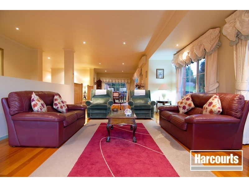 10 Scoble Place, Narre Warren VIC 3805