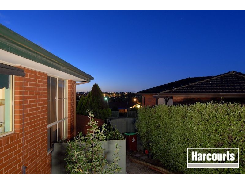 10 Scoble Place, Narre Warren VIC 3805