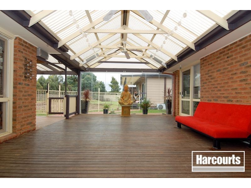 4 Tingle Close, Narre Warren VIC 3805