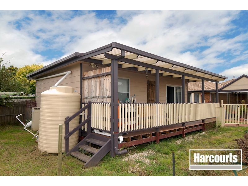 4 Tingle Close, Narre Warren VIC 3805