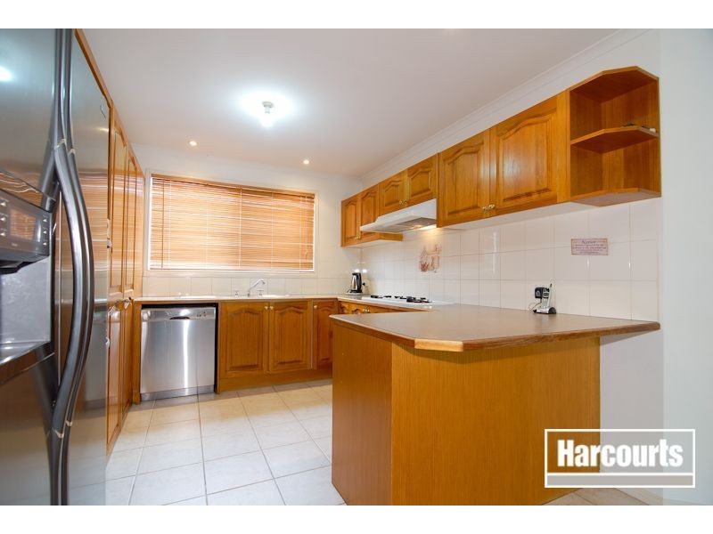 7 Milton Place, Narre Warren South VIC 3805