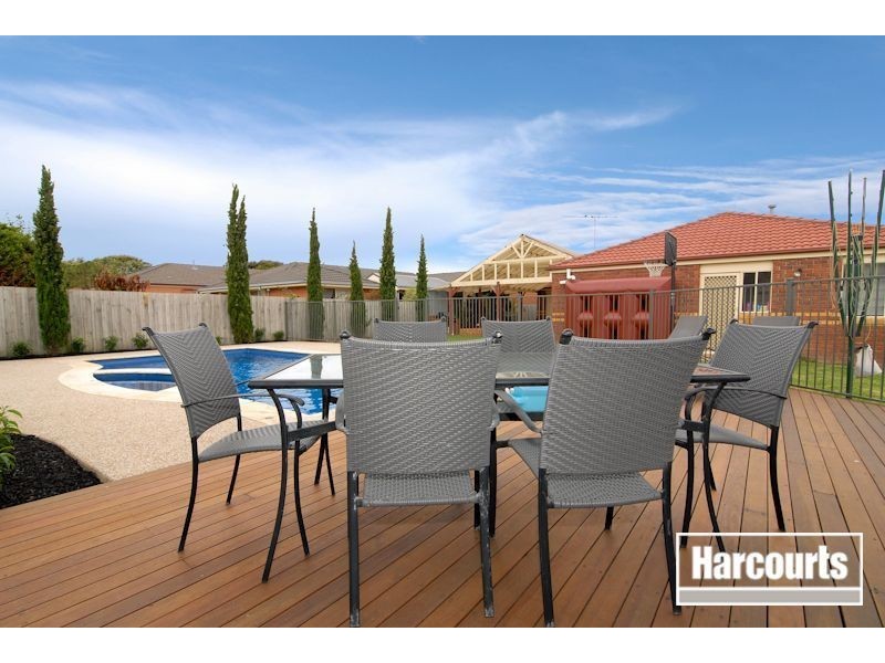 7 Milton Place, Narre Warren South VIC 3805