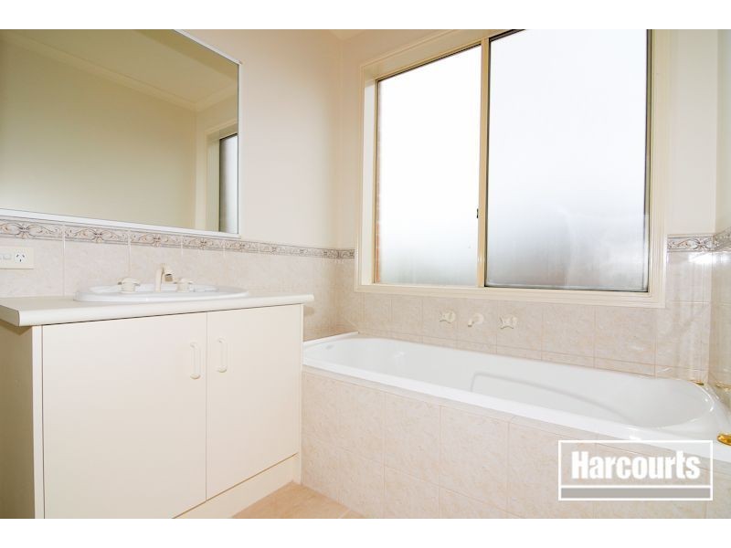 6 Forde Court, Narre Warren VIC 3805