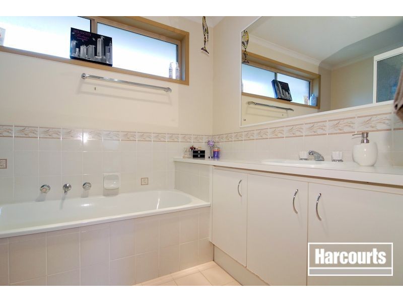 10A Garnet Close, Narre Warren VIC 3805