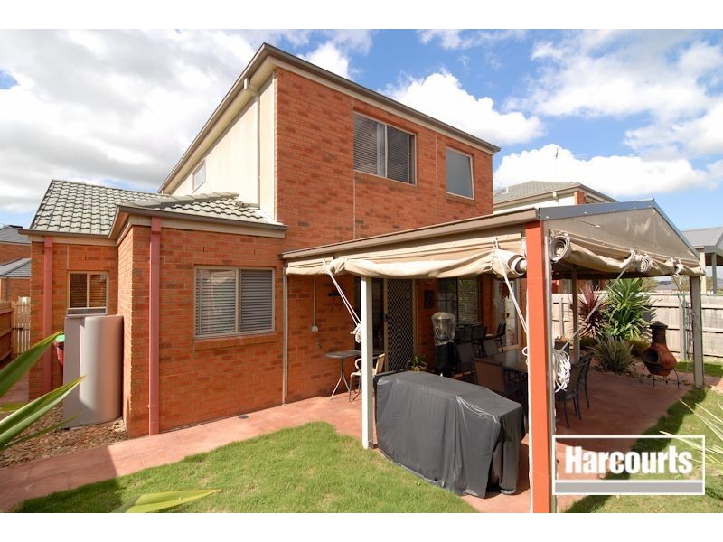 32 Amhurst Drive, Narre Warren South VIC 3805
