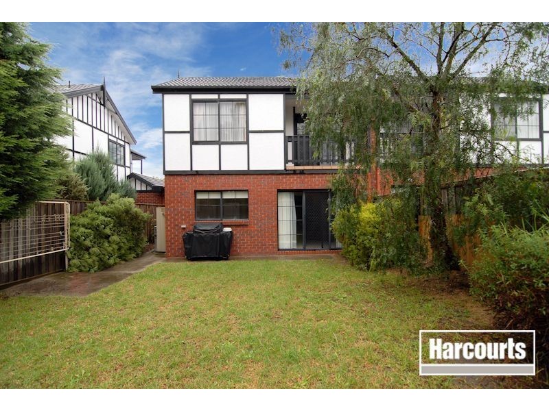 4/40-44 Warrawong Drive, Berwick VIC 3806
