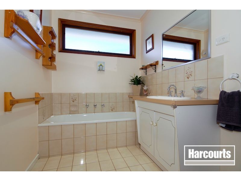 87 Prospect Hill Road, Narre Warren VIC 3805