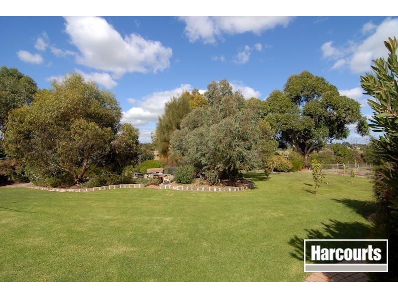 11-12 Monroe Court, Narre Warren North VIC 3804