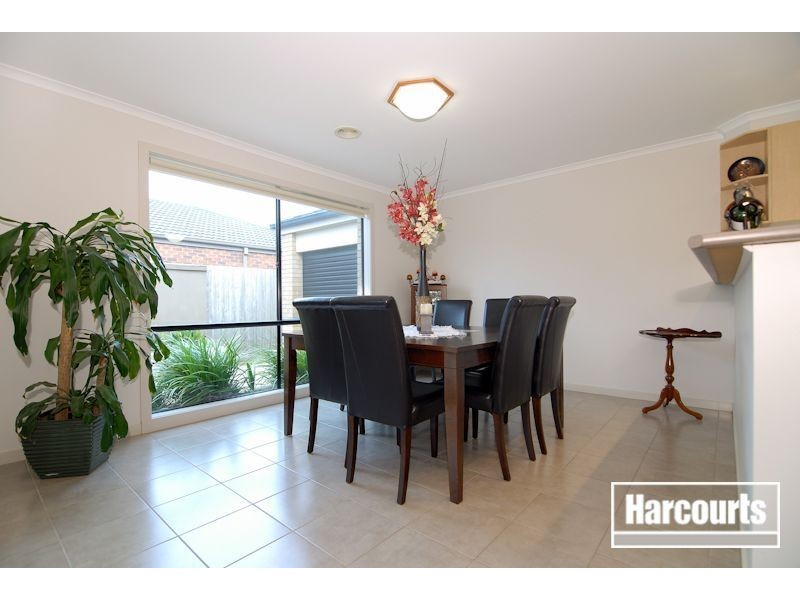 14 Ferndown Drive, Cranbourne VIC 3977