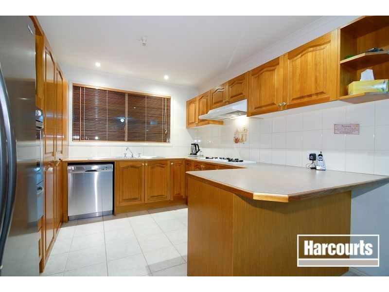7 Milton Place, Narre Warren South VIC 3805