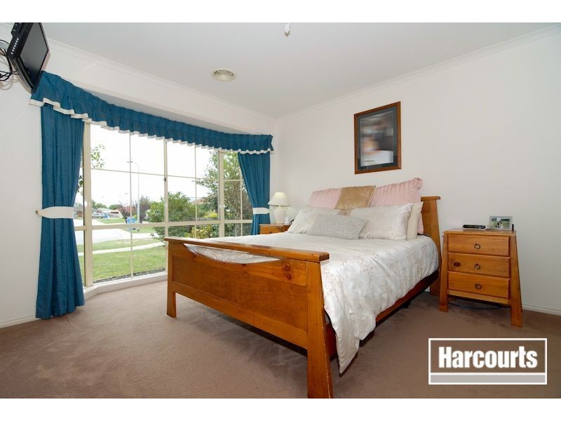 7 Milton Place, Narre Warren South VIC 3805