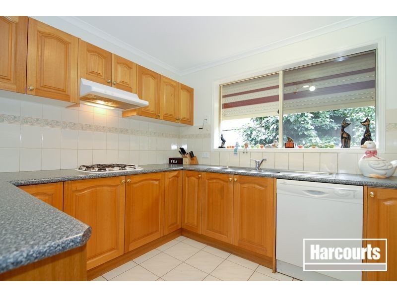 16 Serendip Court, Narre Warren VIC 3805