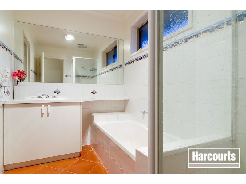 1/9-11 Olive Road, Eumemmerring VIC 3177